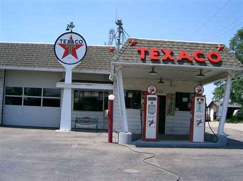 Texaco Station Hazel Green Wi 1 This Is Actually Symons Flickr