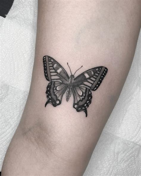 Aggregate More Than 54 Men Butterfly Tattoo Incdgdbentre