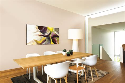 Use Neutral Colours In Your Dining Room To Make Colourful Statement
