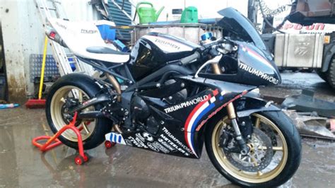 Posted on june 18, 2018 by dan. triumph 675 daytona track race bike