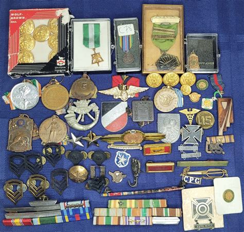Us Military Medals Foreign Military Medals Ww1 Ww2 Vintage Antique