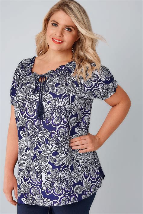See more ideas about floral, floral pattern, pattern. Blue & White Floral Pattern Gypsy Top With Sequin Detail ...