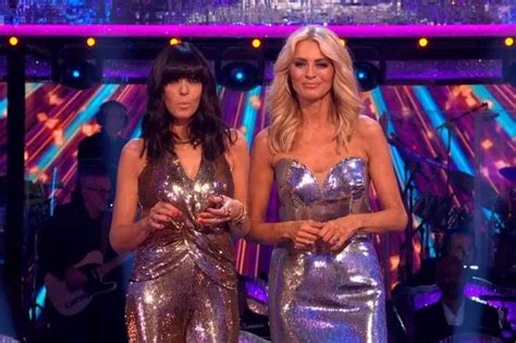 bbc strictly come dancing viewers share tess daly and claudia winkelman joke as they host final