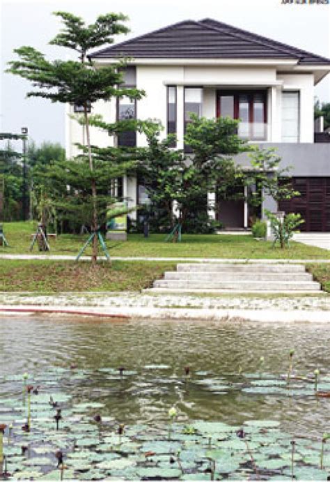 Terjemahan untuk 'vila kecil di pegunungan' dalam kamus bahasa inggris gratis dan banyak terjemahan bahasa inggris lainnya. BSD CITY Bergaya Vila, Biarpun Kecil - Tempo.co