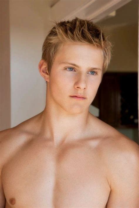 Cato In The Hunger Games Alexander Ludwig Alexander Ludwig