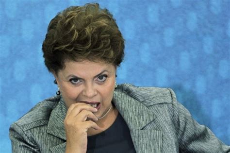 Dilma Vai Substituir Ministra Da Comunicação Social