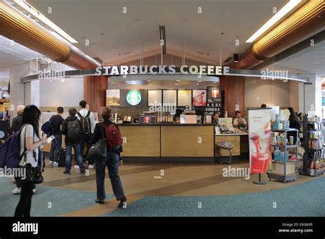 Airport Coffee Shop Hi Res Stock Photography And Images Alamy