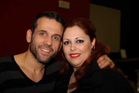 Για τη σχέση του με τη μαρία γεωργιάδου μίλησε ο στράτος τζώρτζογλου σε πρόσφατή του συνέντευξη. ΟΙ ΦΩΤΟΓΡΑΦΙΕΣ ΑΠΟ ΤΗΝ ΠΡΕΜΙΕΡΑ ΤΟΥ "ΠΕΙΝΑΕΙ ΚΑΝΕΙΣ ...