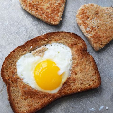Telur ayam kampung memang mengandung banyak protein, vitamin dan berbagai mineral. Perbedaan Khasiat Telur Ayam Kampung dengan Telur Ayam Ras ...