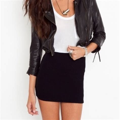 Black Bodycon Skirt Perfect For A Night Out So Comfortable And Cute