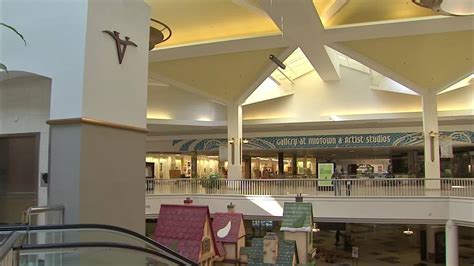 Huge Valley View Mall Is A Holiday Shopping Ghost Town Nbc 5 Dallas Fort Worth