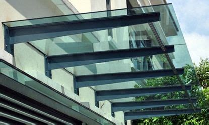 Canopy polycarbonate lebih banyak di minati saat ini, karena memiliki sifat transparan. Kanopi Kaca Laminated, Manfaat Penggunaannya Untuk Rumah ...