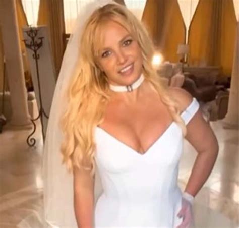 Britney Spears publica vídeo do seu casamento e revela detalhe inusitado Usei minha primeira