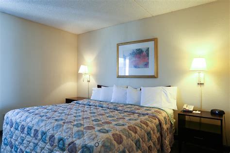 Days Inn And Suites By Wyndham Wildwood Updated 2022 Prices And Hotel