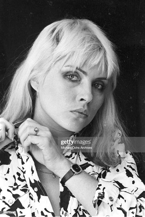 Singer Debbie Harry Of The New Wave Pop Group Blondie Pose Poses News Photo Getty Images