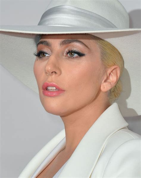 6 inspirações de maquiagem com Lady Gaga 2Beauty Marina Smith