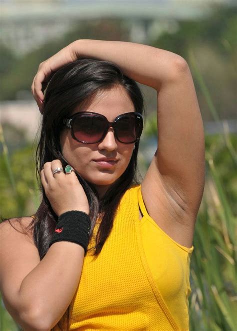 South Indian Actress Armpit Show Photos Shave Armpits Dark Armpits