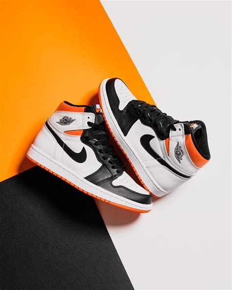 Air Jordan 1 Retro High Og Electro Orange Sneaker Steal