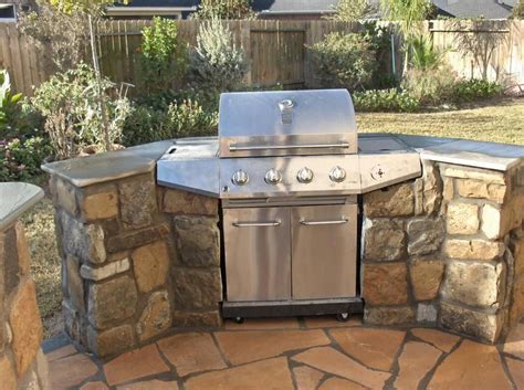 Receive Great Tips On Outdoor Kitchen Countertops Granite They Are