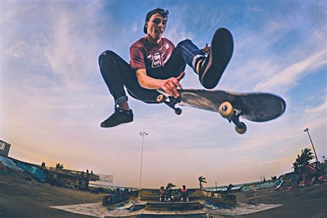Skateboarder In Air Royalty Free Stock Photo