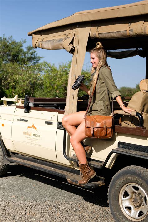 The Beginner S Guide To Photographing An African Safari • The Blonde Abroad Safari Outfits