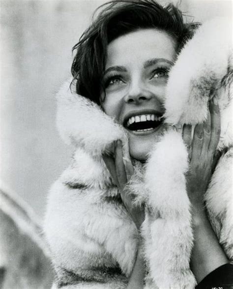 Picture Of Virna Lisi Mode Des Années 1960 Célébrités Cinéma