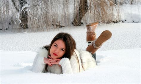 Kostenlose Foto Schnee Winter Mädchen Weiß Wetter Blond Jahreszeit Schneesturm