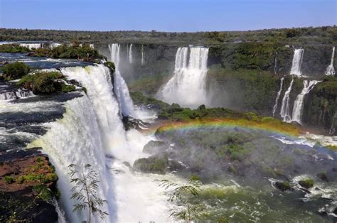 Las cataratas se pueden formar después de una cirugía para otros problemas de los las cataratas también se pueden desarrollar en personas que tienen otros problemas de salud. Visita às Cataratas do Iguaçu fica mais cara a partir de ...