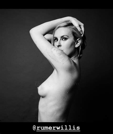 Rumer Willis Topless And Sexy 8 Photos The Fappening