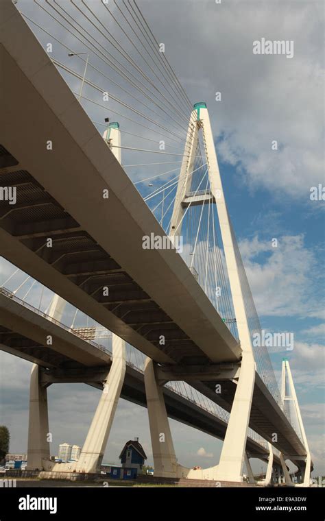 Elevated Cable Road Hi Res Stock Photography And Images Alamy