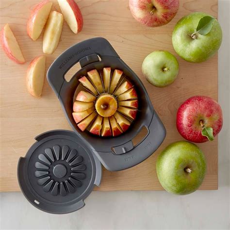 Williams Sonoma Prep Tools Adjustable Apple Slicer And Corer