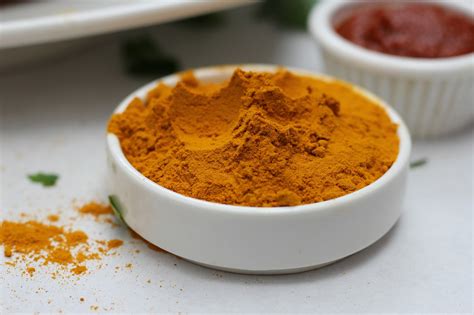 Ada beragam manfaat masker kunyit bagi kesehatan kulit yang sayang jika dilewatkan. Manfaat Lulur Kunyit untuk Kulit Seperti Putri Keraton ...