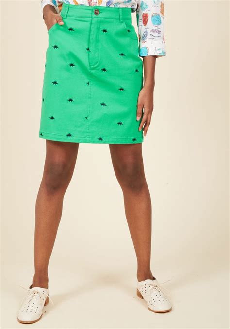 Legendary Lifestyle Pencil Skirt In Green Prowling Around For An