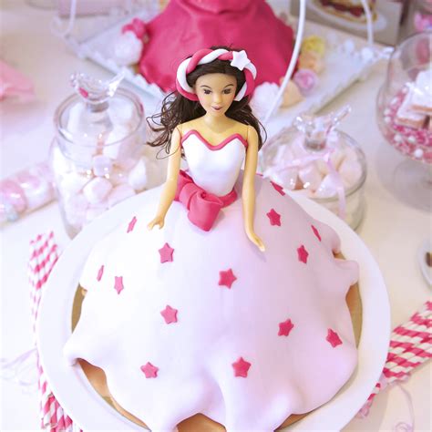 Voir plus d'idées sur le thème couronne des rois, cake design, gâteau marvel. Gâteau Princesse, Etoiles, Star, Gâteaux personnalisés ...