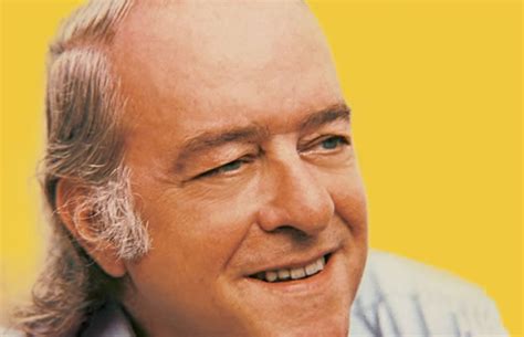 Marcus vinícius da cruz de melo morais media in category vinícius de moraes. Os 10 melhores poemas de Vinicius de Moraes | Falando ! a ...