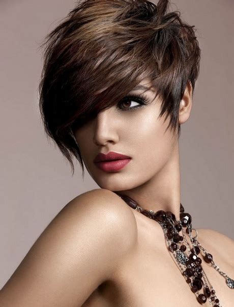 Attractive Short Hairstyles For Women Style And Beauty