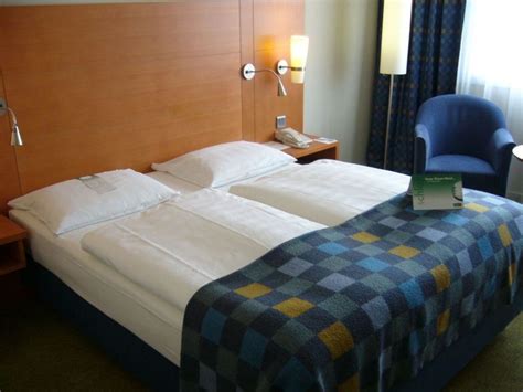 Prices are subject to change. "Hotelzimmer" Holiday Inn München - City Center (München ...