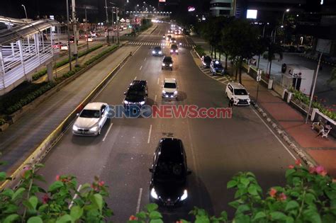 Foto Jalan Mh Thamrin Jakarta Ramai Di Malam Takbiran