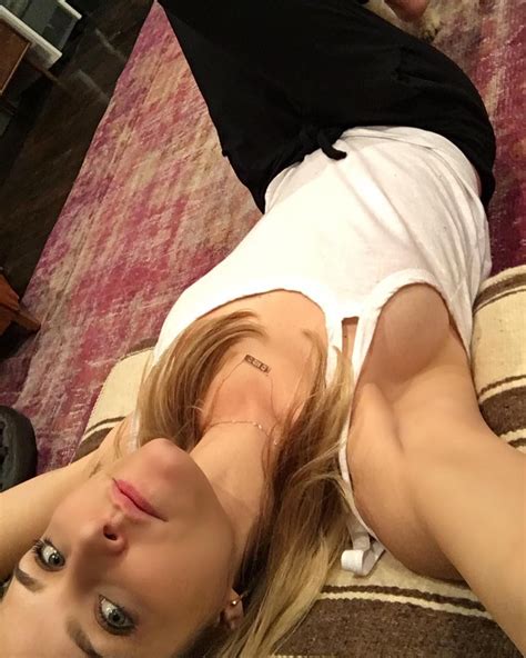 Jenny Mollen The Fappening Topless Photos The Fappening