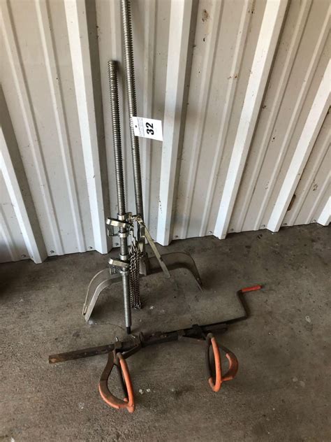 Sets with a variety of animals, and accessories such as fences and troughs to add another level of play. Lot #32 | Farm equipment, Fencing supplies, Tractors