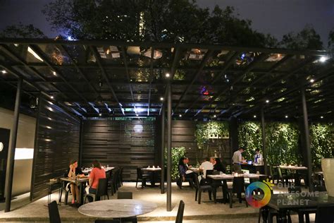 The avenue served as the primary access road to the old nielson field airport from san pedro de macati. BLACKBIRD MAKATI: Aviation-Themed Restaurant by Chef Colin ...