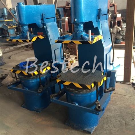 Green Sand Casting Metal Equipment Sand Molding Machine Jolt Squeeze