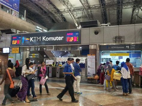 Kl sentral is heavily built up in the north. Kuala Lumpur Tourism / Visit: From KLIA to Hotel via KL ...