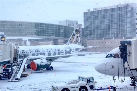 Promised Snow Snarls The Front Range Closes State Govt And Will