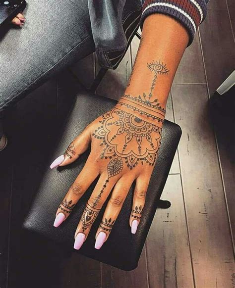 Hand Mandala Hand And Finger Tattoos Cute Hand Tattoos Rihanna Hand