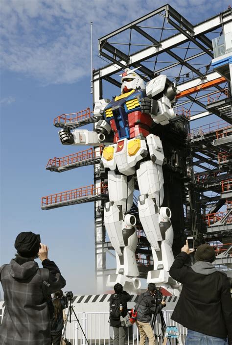 Facility With Life Size Moving Gundam Statue Opens In Yokohama Near
