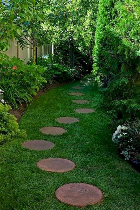 13 Beautiful Stepping Stone Path Ideas You Need To Install In Your Garden Awesome The Park Road