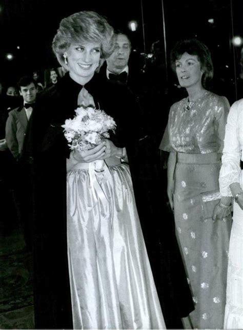 Pin By Jenny Ennvy On Princess Diana Rare In 2020 Princess Diana