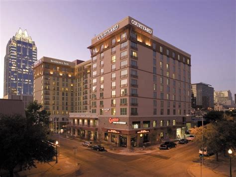 10 Best Hotels Near The Austin Convention Center Trips To Discover