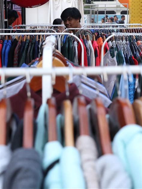 Tips menjalankan bisnis baju bekas. Bisnis Baju Bekas Online - kuttabdigital.com: Kuttab ...